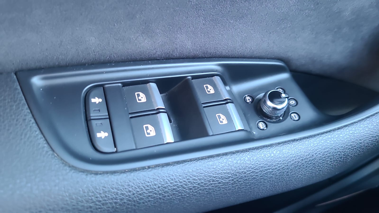 WhatsApp Image 2024-10-08 at 09.03.40