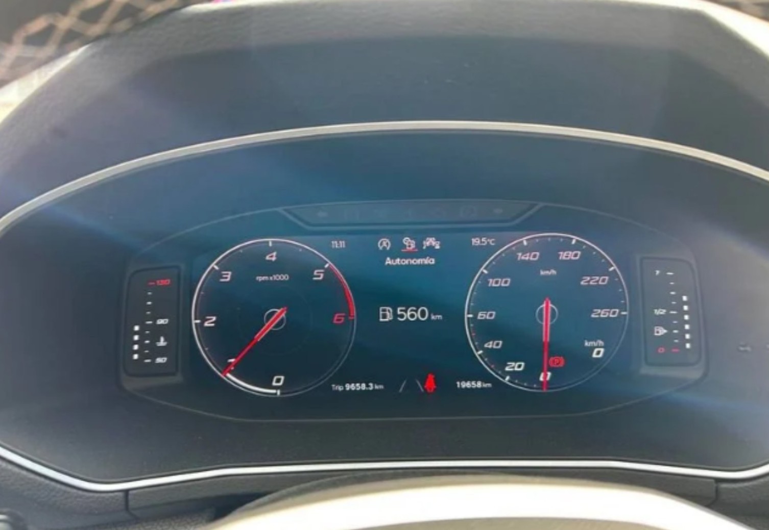 WhatsApp Image 2025-09-18 at 13.56.37 (4)