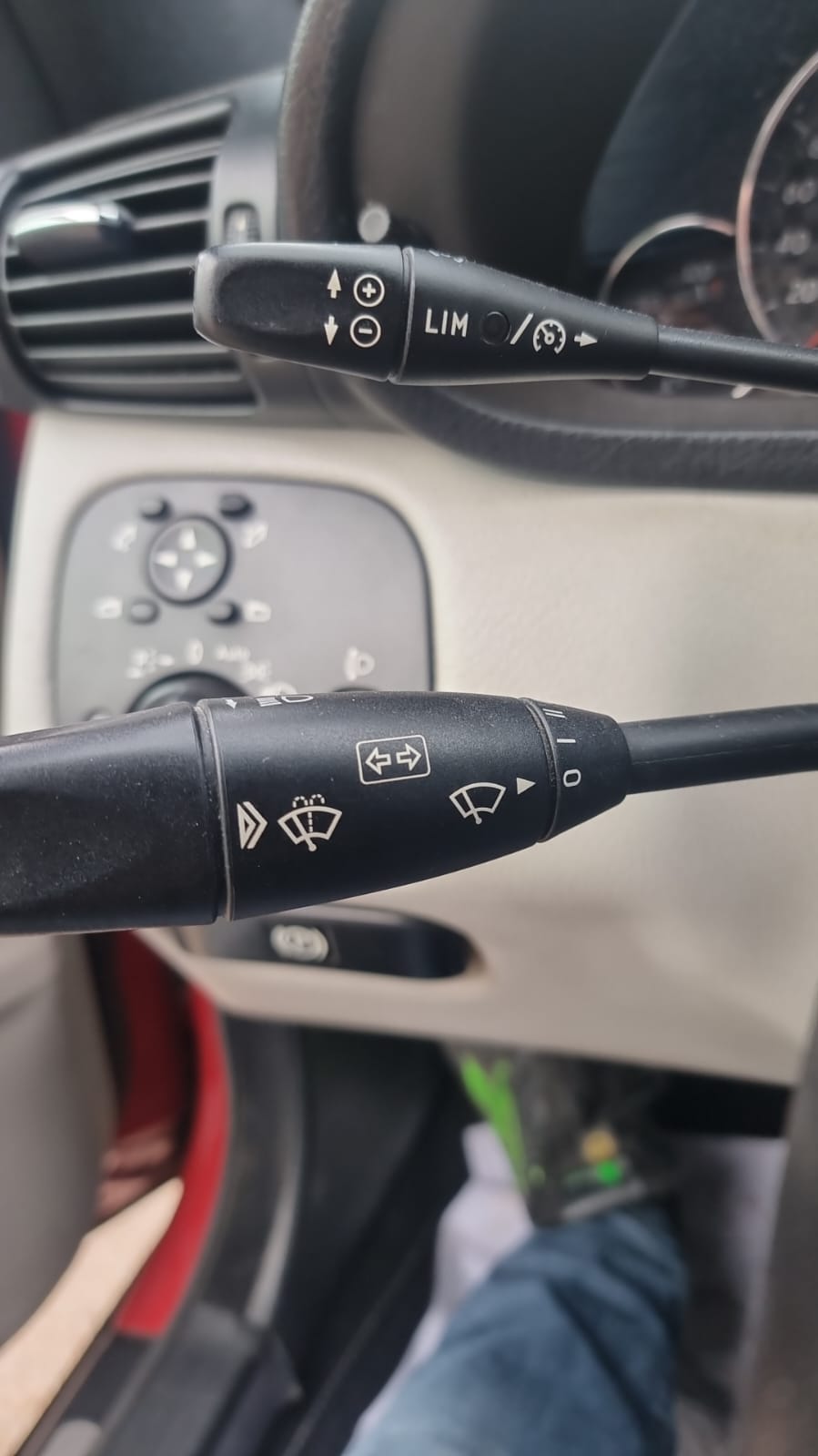 WhatsApp Image 2025-10-08 at 17.22.21